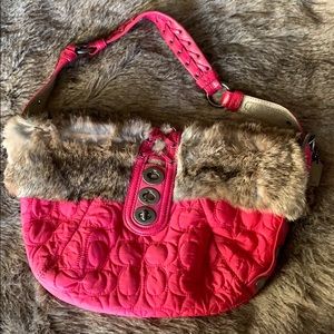 Pink small size purse with genuine rabbit fur.